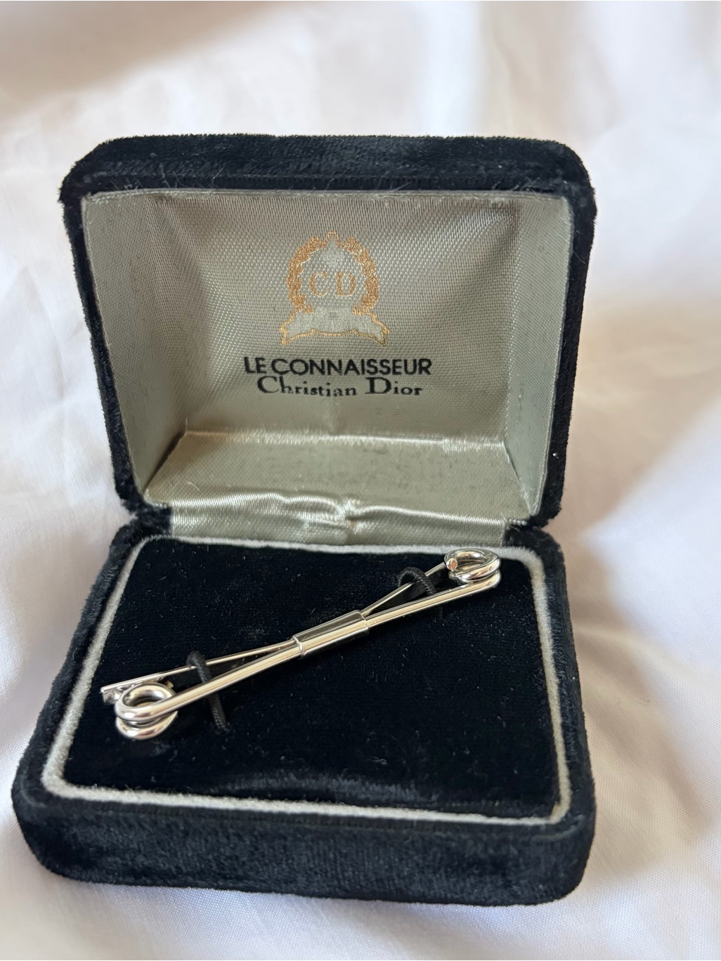 Dior Menâs Silver Tie Bar Pin